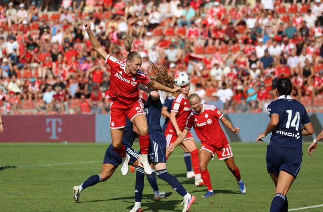 Soccer, Women, 2026–2027 Season, FC Bayern Munich vs. Paris FC, Friendly Match, Exhibition Match, Sportpark Unterhaching, Magdalena Eriksson, FC Bayern Munich with a header on goal, scoring opportunity