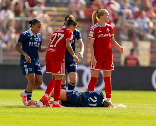 August 9, 2026, Google Pixel Women s Bundesliga Friendly: FC Bayern Women vs. Paris FC, at Sportpark Unterhaching; Oceane Picard of Paris lies injured on the field