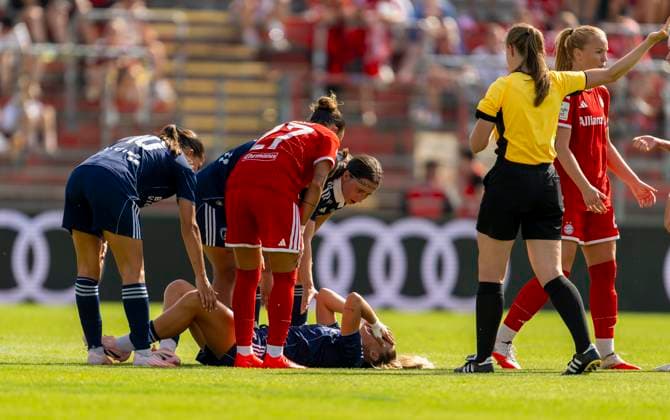 August 9, 2026, Google Pixel Women s Bundesliga Friendly: FC Bayern Women vs. Paris FC, at Sportpark Unterhaching; Oceane Picard of Paris lies injured on the field