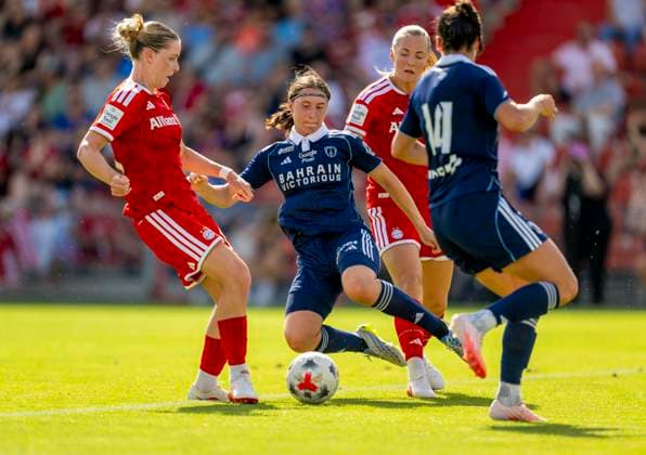 August 9, 2026, Google Pixel Women s Bundesliga Friendly: FC Bayern Women vs. Paris FC, at Sportpark Unterhaching; Alara Sehitler (left) takes a shot, FC Bayern Munich leads 2–0