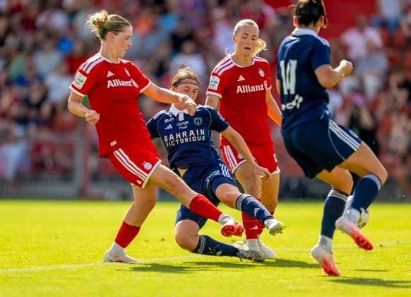 August 9, 2026, Google Pixel Women s Bundesliga Friendly: FC Bayern Women vs. Paris FC, at Sportpark Unterhaching; Alara Sehitler (left) takes a shot, FC Bayern Munich leads 2–0