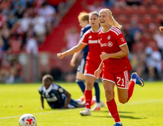 August 9, 2026, Google Pixel Women s Bundesliga Friendly: FC Bayern Women vs. Paris FC, at Sportpark Unterhaching; Pernille Harder (right), FC Bayern Munich, celebrates the 1-0 goal