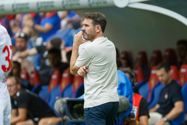 Gian Luca Privitelli, FC Thun, Coach, Switzerland, Soccer, Super League, Matchday 3, 2026–2027, FC Basel 1893 vs. FC Thun, August 9, 2026, St. Jakob Park, Basel, Switzerland Copyright: xGrantxHubbsx