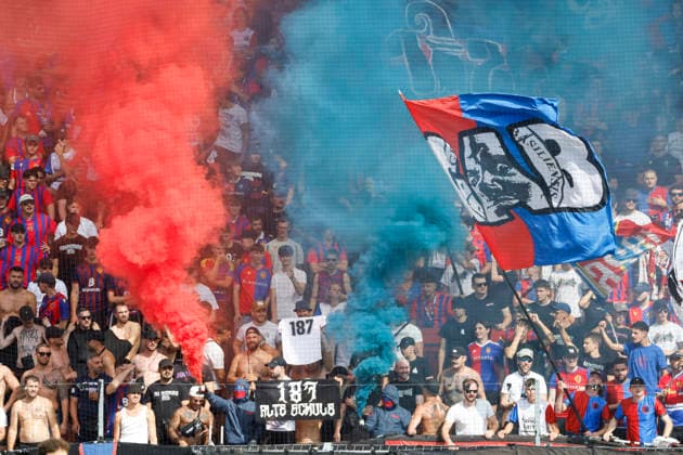 FC Basel: Fan choreography, ultras, banners, flags, scarves, stands, choreography, Switzerland, soccer, Super League, Matchday 3, 2026–2027, FC Basel 1893 vs. FC Thun, August 9, 2026, Basel Sankt Jakob Park, Switzerland Copyright: xGrantxHubbsx