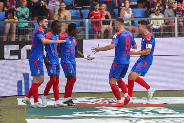 FC Basel celebrates Asane Sow s 1-0 goal, FC Basel, 18, Switzerland, Soccer, Super League, Matchday 3, 2026–2027, FC Basel 1893 vs. FC Thun, August 9, 2026, Basel, St. Jakob Park, Switzerland Copyright: xGrantxHubbsx