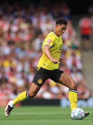 Arsenal FC v Borussia Dortmund - Pre-Season Friendly Jobe Bellingham of Borussia Dortmund on the ball during the pre-season friendly match between Arsenal FC and Borussia Dortmund at Emirates Stadium on August 9, 2026 in London, England. WARNING! This Photograph May Only Be Used For Newspaper And Or Magazine Editorial Purposes. May Not Be Used For Publications Involving 1 player, 1 Club Or 1 Competition Without Written Authorisation From Football DataCo Ltd. For Any Queries, Please Contact Football DataCo Ltd on +44 (0) 207 864 9121 London Emirates Stadium England United Kingdom Copyright: xAllstarxPicturexLibraryxLtdx
