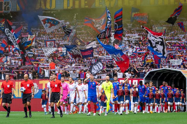BASEL, SWITZERLAND, JULY 18: FC Basel and FC Thun walk through the stadium prior to the preseason friendly match between FC Basel 1893 and Juventus at St. Jakob Stadium on July 18, 2026, in Basel, Switzerland Copyright: xJustPictures.ch PascalxvonxBürenx jp-en-EuSpIm-Pavo_Fotografie-670267