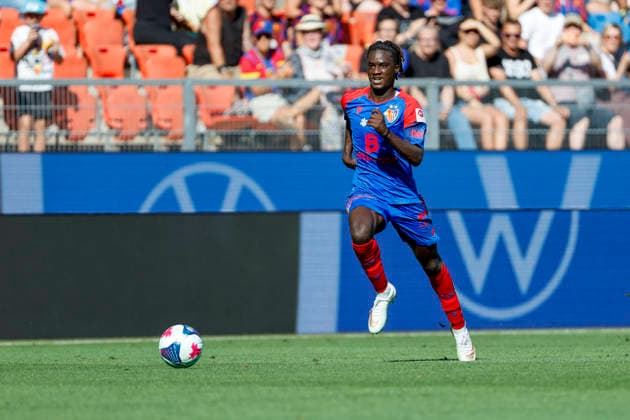 Asane Sow, FC Basel, No. 18, Switzerland, Soccer, Super League, Matchday 3, 2026–2027, FC Basel 1893 vs. FC Thun, August 9, 2026, St. Jakob Park, Basel, Switzerland Copyright: xGrantxHubbsx
