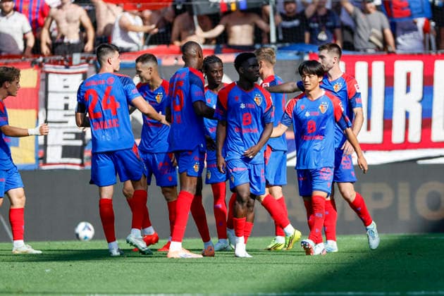 FC Basel celebrates Zan Celar s goal to make it 3–0, FC Basel, 09, Switzerland, Soccer, Super League, Matchday 3, 2026–2027, FC Basel 1893 vs. FC Thun, August 9, 2026, Basel, St. Jakob Park, Switzerland Copyright: xGrantxHubbsx