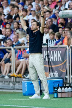 Stephan Lichtsteiner, FC Basel, Coach, Facial Expressions, Emotion, Switzerland, Soccer, Super League, Matchday 3, 2026–2027, FC Basel 1893 vs. FC Thun, August 9, 2026, St. Jakob Park, Basel, Switzerland Copyright: xGrantxHubbsx