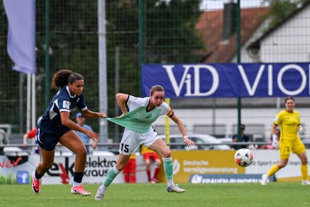 August 9, 2026, Soccer, Women s Bundesliga 2, 2026–2027, Matchday 2, SC Sand vs. SG 99 Andernach: Vanessa Zilligen (15) of Andernach has her jersey pulled by Melissa Ugochukwu of Sand