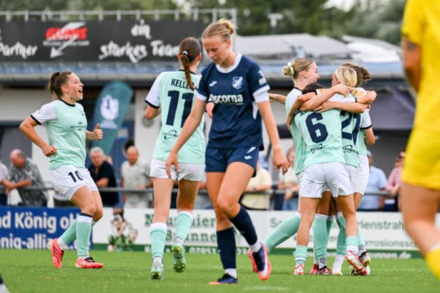 Joy among the Andernach women after the important 2-1 victory