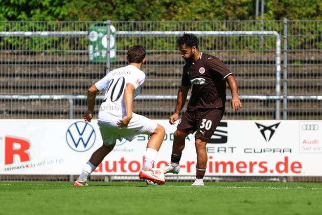 30 Nikky Goguadze, FC St. Pauli U23, 20 Juul Timmermans Bremer SV Men s Soccer I Regionalliga Nord I 2026–2027 Season I Matchday 2 I FC St. Pauli U23 vs. Bremer SV I August 9, 2026 I Edmund Plambeck Stadium