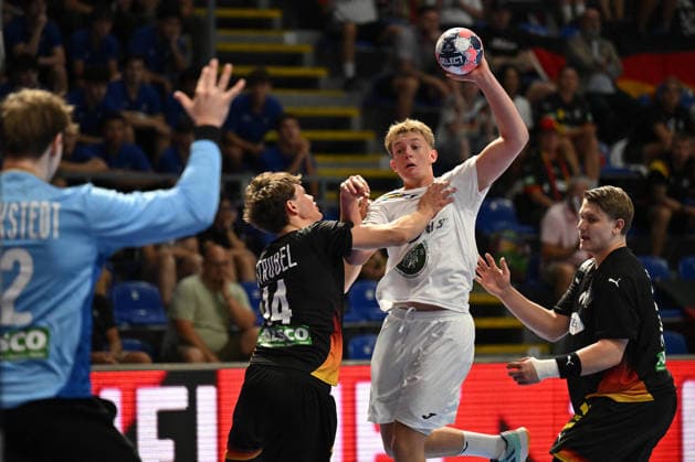 GERMANY vs SLOVENIA JAKA PODVRSIC handball U18 Gernany national team, Nationalteam vs Slovenia during EHF U18 European Championship, EM, Europameisterschaft final match at Aleksandar Nikolic Pionir hall, Belgrade 09.08.2026 Foto: HANDBALL, SERBIA, EHF EUROPEAN U18 CHAMPIONSHIP, GERMANY, SLOVENIA Belgrade Aleksandar Nikolic Pionir arena Serbia Copyright: xMarkoxMetlasx xMNxPressx