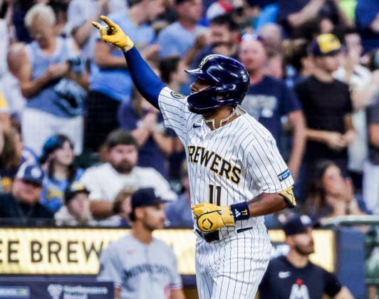 Milwaukee Brewers left fielder Jackson Chourio runs the bases after hitting a home run in the first inning of the MLB, Baseball Herren, USA game between the Minnesota Twins and the Milwaukee Brewers at American Family Field in Milwaukee, Wisconsin on Sunday, August 9, 2026.  MIL20260809806 TANNENxMAURY