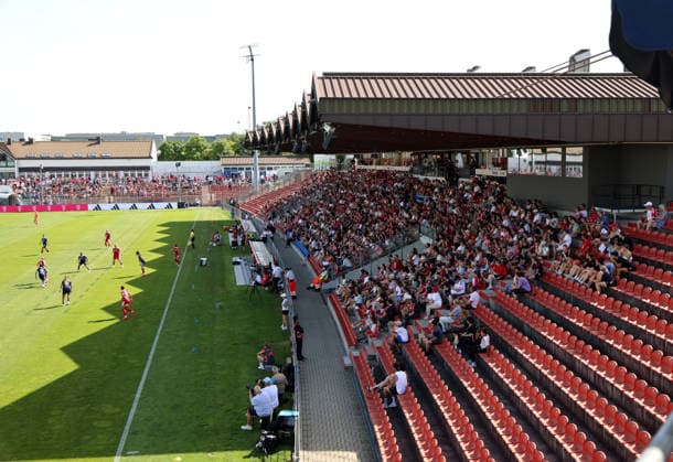 Soccer, Women, 2026–2027 Season, FC Bayern Munich vs. Paris FC, Friendly Match, Exhibition Match, Sportpark Unterhaching Here’s a view of the main grandstand at Sportpark Unterhaching