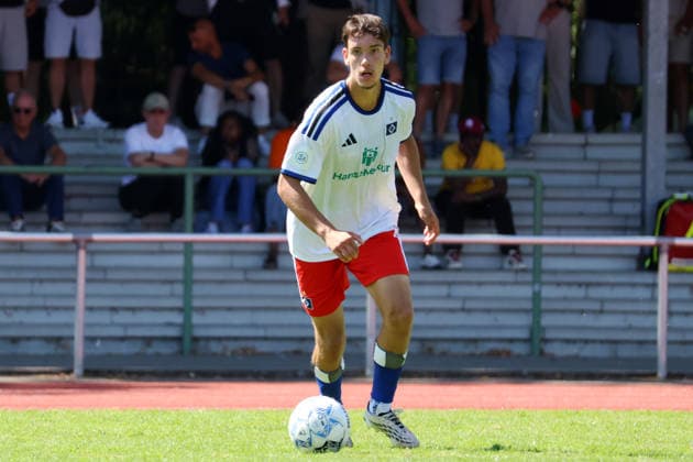 U19 DFB Youth League Preliminary Round, Group A: FC St. Pauli vs. Hamburg SV at Hammer Park Stadium; Nico Meckien (HSV)