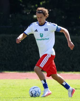 U19 DFB Youth League Preliminary Round, Group A: FC St. Pauli vs. Hsamburger SV at Hammer Park Stadium; Liam Akyildiz (HSV)