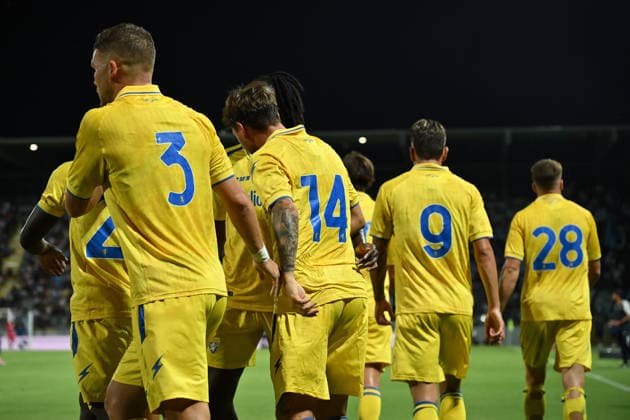 IPA87360908 - Giacomo Calo of Frosinone Calcio celebrates after scoring the goal that made the score 1-0 during a preseason friendly match between Frosinone Calcio and S.S. Lazio at Benito Stirpe Stadium on August 9, 2026, in Frosinone, Italy.  Copyright: xDomenicoxCippitelli IPAxSportx xx 87360908