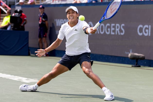 August 9, 2026, Montreal, Quebec, Canada: LEARNER TIEN (12) from USA in match forehand against Thiago Agustin Tirante from Argentina in round of 16 at Canadian Open at IGA stadium in Montreal, Quebec, Canada on 2026-08-09 Montreal Canada - ZUMAl189 20260809_zsp_l189_068 Copyright: xYannickxLegarex