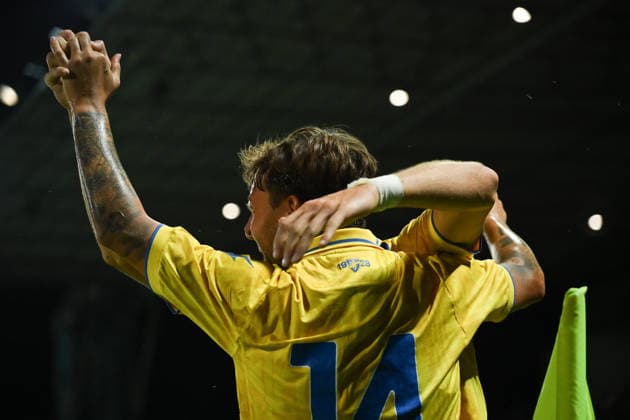 IPA87360909 - Giacomo Calo of Frosinone Calcio celebrates after scoring the goal that made the score 1-0 during a preseason friendly match between Frosinone Calcio and S.S. Lazio at Benito Stirpe Stadium on August 9, 2026, in Frosinone, Italy.  Copyright: xDomenicoxCippitelli IPAxSportx xx 87360909