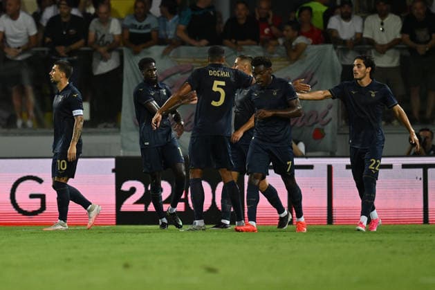 IPA87361020 - Mattia Zaccagni of S.S. Lazio celebrates after scoring the goal that tied the game at 1-1 during a preseason friendly match between Frosinone Calcio and S.S. Lazio at Benito Stirpe Stadium on August 9, 2026, in Frosinone, Italy.  Copyright: xDomenicoxCippitelli IPAxSportx xx 87361020