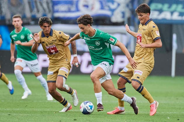 Brack Super League 2026–2027: FC St. Gallen 1879 vs. FC Lucerne, St. Gallen, Switzerland St. Gallen, Switzerland, August 9, 2026 Leon Frokaj is pressured by two FCL players during the Brack Super League match between FC St. Gallen 1879 and FC Lucerne in St. Gallen