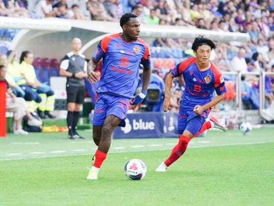 August 9, 2026 Swiss Men s Soccer Super League 2026–2027 Season FC Basel vs. FC Thun 4–2 Photo: Victory Akpe and Keigo Tsunemoro, FC Basel in action