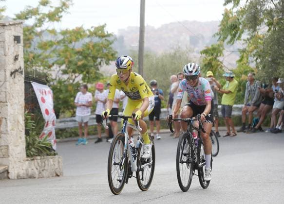 Tour de France féminin PHOTOPQR NICE MATIN Jean François Ottonello ; Nice ; 09 08 2026 ; Tour de France Femmes - Etape 9 Nice-Nice, ici dans le Vinaigrier, 4e montee du col d Eze avec Demi Vollering, maillot jaune, et Katarzyna Niewiadoma 9th and final stage of the fifth edition of the Women s Tour de France cycling race, 99.2 km from Nice to Nice, southeastern France on August 9, 2026. Nice France  Copyright: xPHOTOPQR NICExMATIN MAXPPPxJeanxFrançoisxOttonellox 20260809NIM7229 0863666859st