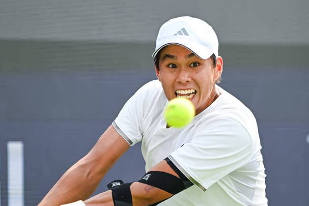 MONTREAL, QC - AUGUST 09: Learner Tien (USA) returns the ball during a fourth round match at National Bank Open on August 09, 2026 at IGA Stadium in Montreal, QC (Photo by David Kirouac Icon Sportswire) TENNIS: AUG 09 National Bank Open EDITORIAL USE ONLY Icon26080904626