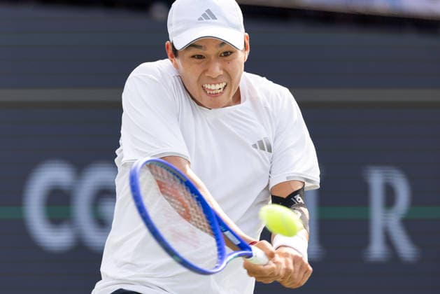 August 9, 2026, Montreal, Quebec, Canada: LEARNER TIEN (12) from USA backhand in match against Thiago Agustin Tirante from Argentina in round of 16 at Canadian Open at IGA stadium in Montreal, Quebec, Canada on 2026-08-09 TENNIS: Canadian Open Montreal 2026  - ZUMAl189 20260809_zsp_l189_092 Copyright: xYannickxLegarex