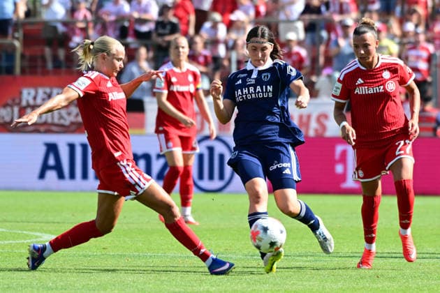 Women s Soccer: Pernille HARDER, Kaja KOROSEC, and Arianna CARUSO at the FC Bayern Munich vs. Paris FC women s soccer friendly on August 9, 2026, in Unterhaching, Bavaria, Germany, at Uhlsport Park, Bavaria, Germany