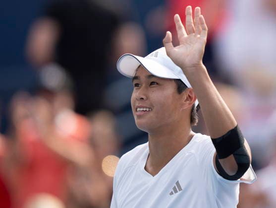August 9, 2026, Montreal, Pq, Canada: Learner Tien of the United States celebrates his win over Thiago Agustin Tirante of Argentina during Round of 16 tennis action at the National Bank Open in Montreal on Sunday, Aug. 9, 2026. Canada News - August 9, 2026  - ZUMAc35_ 20260809_zaf_c35_064 Copyright: xChristinnexMuschix