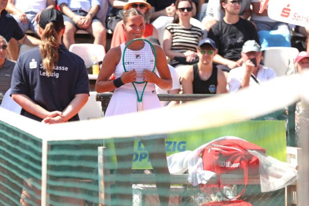 Leipzig Open 2026, ITF Final: Ida Wobker vs. Irene Burillo, August 9, 2026. Finalist Ida Wobker of Germany (GER) holding a tennis racket during her pre-match introduction at the Leipzig Open 2026, ITF World Tennis Tour, August 9, 2026, at the Leipzig Tennis Club 1990 on the Sportforum Nordanlage grounds Copyright: xBEAUTIFULxSPORTS JanxKaeferx