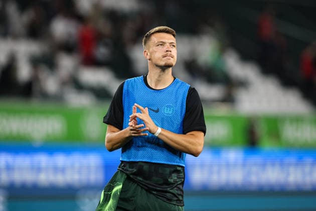 Dzenan Pejcinovic of VfL Wolfsburg, 17, in front of the fan section after the match in the 2026–2027 Bundesliga season between VfL Wolfsburg and 1. FC Kaiserslautern at the Volkswagen Arena in Wolfsburg; soccer, man, men, Germany, August 8, 2026