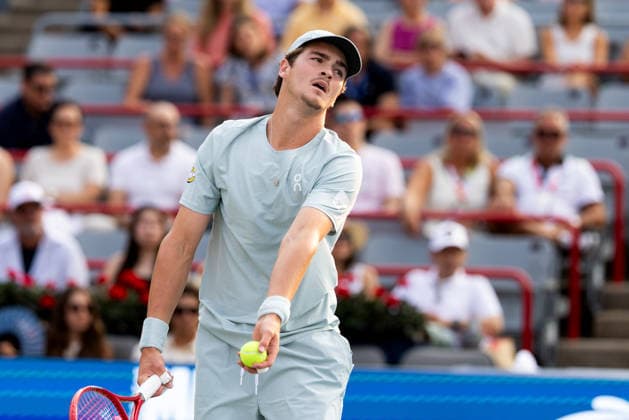 August 9, 2026, Montreal, Quebec, Canada: JOAO FONSECA (22) from Brazil serving in match against BEN SHELTON (5) from USA in round of 16 at Canadian Open at IGA stadium in Montreal, Quebec, Canada on 2026-08-09 Montreal Canada - ZUMAl189 20260809_zsp_l189_095 Copyright: xYannickxLegarex