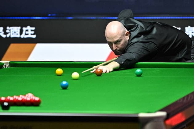 TAIYUAN, CHINA - AUGUST 09: Shaun Murphy of England plays a shot in the first round match against Matthew Selt of England on day 2 of the 2026 World Snooker Tour China Open at Taiyuan Binhe Sports Center on August 9, 2026 in Taiyuan, Shanxi Province of China.  Copyright: xChinaxNewsxServicex 111659092438