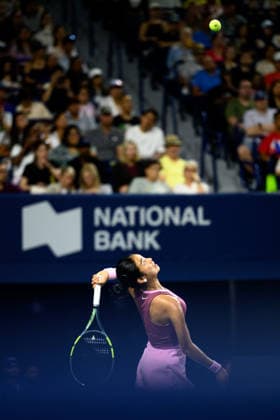 August 9, 2026, Toronto, Ontario, Canada: ALEXANDRA EALA of Philippines serves the ball during her round-of-16 match against Belinda Bencic of Switzerland at the National Bank Open, part of the Hologic WTA, Tennis Damen Tour at Sobeys Stadium. Tennis 2026: WTA 1000 National Bank Open Presented By Rogers.  - ZUMAr228 20260809_znp_r228_050 Copyright: xVasiliyxRyabykhx
