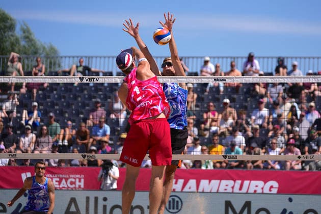 Anders Mol ( NOR ) Steven van de Velde ( NED ) during the Beachvolleyball Elite 16 Tournament at Rennbahn Hamburg-Horn, Hamburg. Copyright: xJuliaxKneisslx xSPPx Sportspressphoto_SPR203676