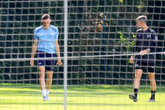 August 10, 2026, Germany, Soccer, 2. Bundesliga, 2026–2027 Season, Sportforum, Hertha BSC, Paul Seguin training with Hertha BSC Berlin 30, fitness coach Hendrik Vieth, Hertha BSC, 2nd Division, DFB and DFL regulations prohibit any use of photographs as image sequences and or quasi-video, Berlin Sportforum, Berlin, Germany Copyright: xNordphotox xEnglerx