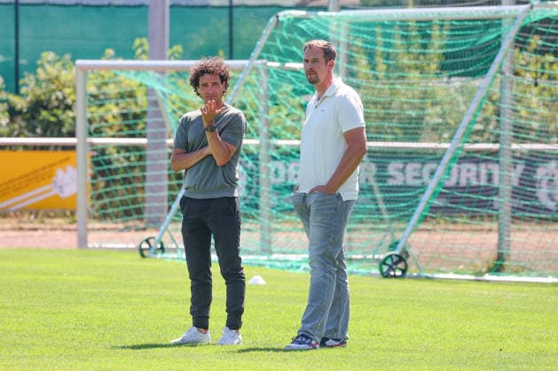 Training session for Sportfreunde Siegen: Sports Director Nico Michaty (left) and Managing Director Matthias Georg (right) – Regional League West soccer, training, Sportfreunde Siegen, on August 10, 2026, in Mudersbach, Germany