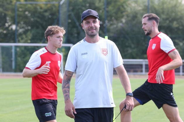 Sportfreunde Siegen Training Session: Interim Coach Marco Beier, SI Soccer Regionalliga West, Training, Sportfreunde Siegen, on August 10, 2026, in Mudersbach, Germany