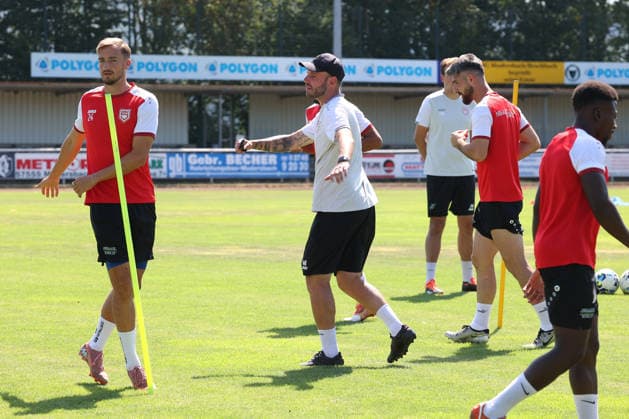 Sportfreunde Siegen Practice: Interim Coach Marco Beier, SI Mi Soccer Regionalliga West, Practice, Sportfreunde Siegen, on August 10, 2026, in Mudersbach, Germany
