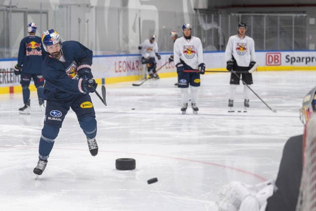 Ryan Murphy 24 EHC Red Bull Munich, EHC Red Bull Munich Press Practice, August 10, 2026, Munich, Bavaria, Germany Copyright: xkolbert-press UlrichxGamelx