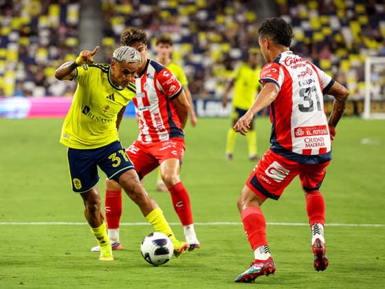 Leagues Cup 2026: Atletico De San Luis Vs Nashville SC AUG 09 August 9, 2026: Nashville SC defender Andy Najar (31) controls the ball through defenders during a Leagues Cup match between Atletico de San Luis and Nashville SC at Geodis Park in Nashville, TN. Stephen Furst CSM (Credit Image: Â Stephen Furst Cal Media) Nashville Tn United States of America EDITORIAL USE ONLY Copyright: xx ZUMA-20260809_zma_c04_249.jpg StephenxFurstx csmphotothree510545