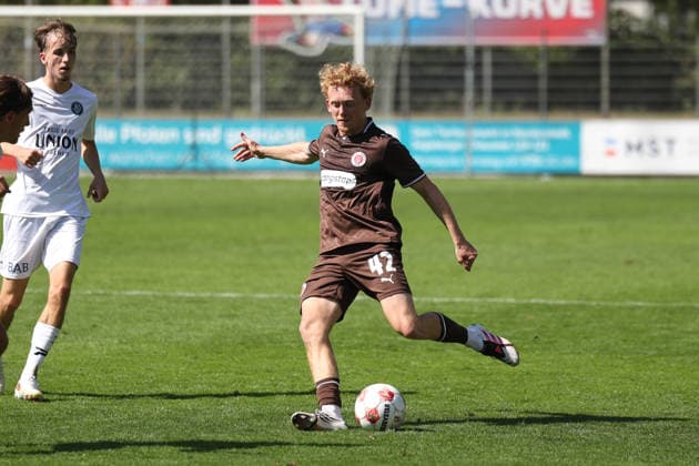 Soccer I Men s Team I 2026–2027 Season I Regionalliga Nord I Matchday 2 I FC St. Pauli II vs. Bremer SV I August 9, 2026 Marwin Schmitz 42, FC St. Pauli II Copyright: xLobeca RalfxHomburgx