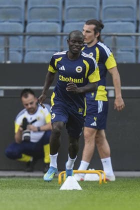 Ahead of Sturm Graz v Fenerbahce - UEFA Champions League Qualifier GRAZ, AUSTRIA - AUGUST 10: N golo Kante (91) of Fenerbahce attends training session ahead of UEFA Champions League third qualifying round second-leg match against Sturm Graz in Graz, Austria on August 10, 2026. Agit Erdi Ulukaya Anadolu Graz Austria. Editorial use only. Please get in touch for any other usage.  Copyright: x2026xAnadoluxAgitxErdixUlukayax