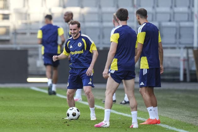 Football, Champions League qualifiers, Fenerbahçe Istanbul, training