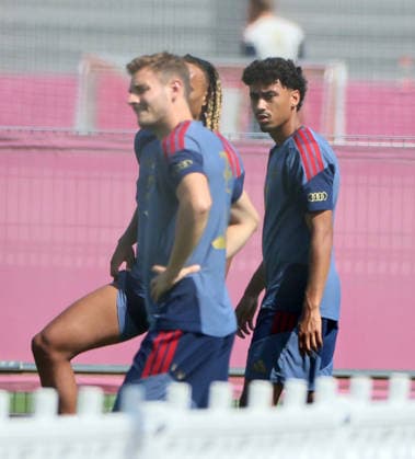 August 10, 2026, FC Bayern Training, Saebenerstrasse, Munich, Soccer, Sports, Pictured: Josip Stanisic (FC Bayern Munich), Sacha Boey (FC Bayern Munich), and Nathaniel Brown (FC Bayern Munich)