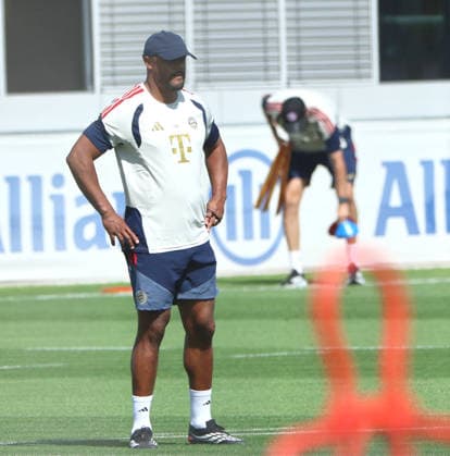August 10, 2026, FC Bayern Training, Saebenerstrasse, Munich, Soccer, Sports, Pictured: Vincent Kompany, FC Bayern Munich